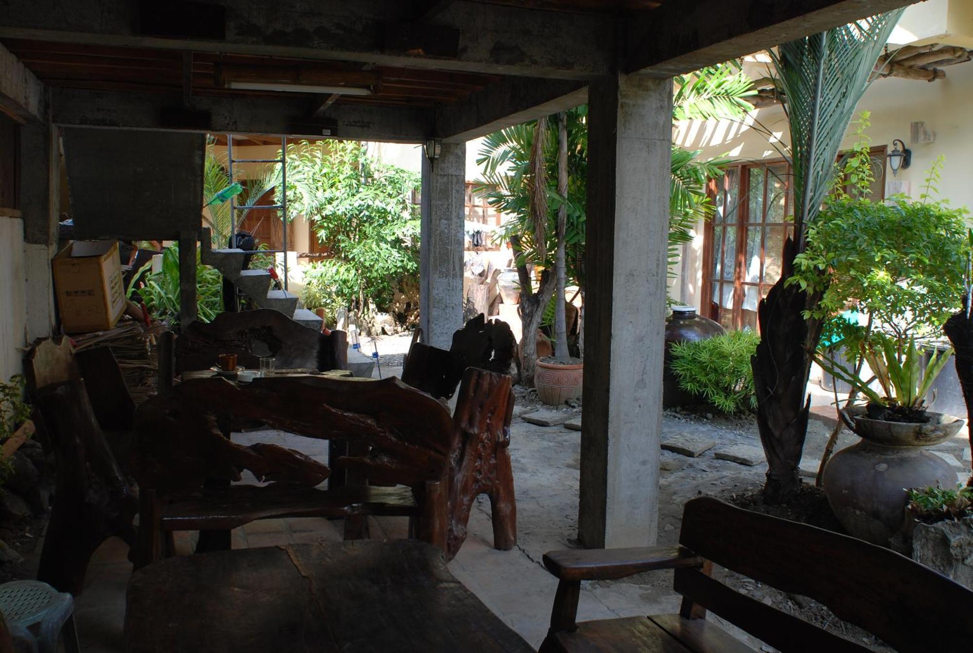 Casa Aviara Resort & Hotel Puerto Galera Exterior foto