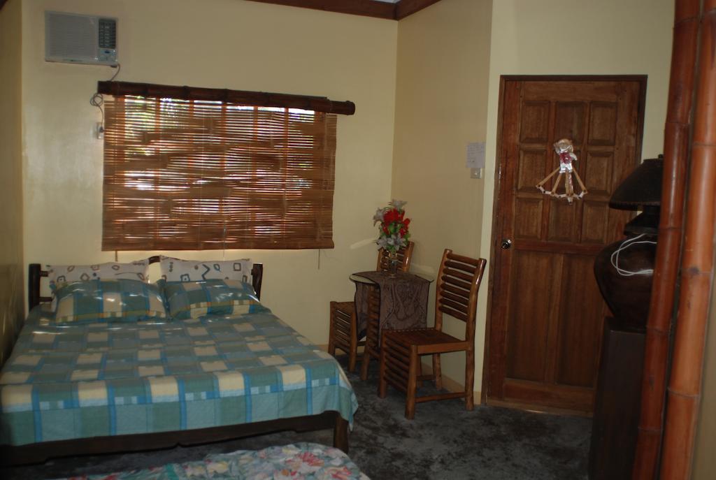 Casa Aviara Resort & Hotel Puerto Galera Zimmer foto